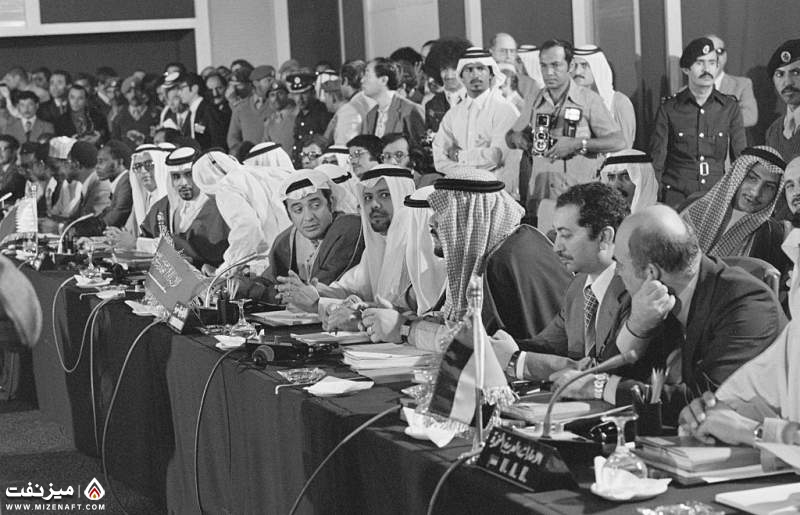 زکی یمانی وزیر اسبق نفت عربستان | میز نفت